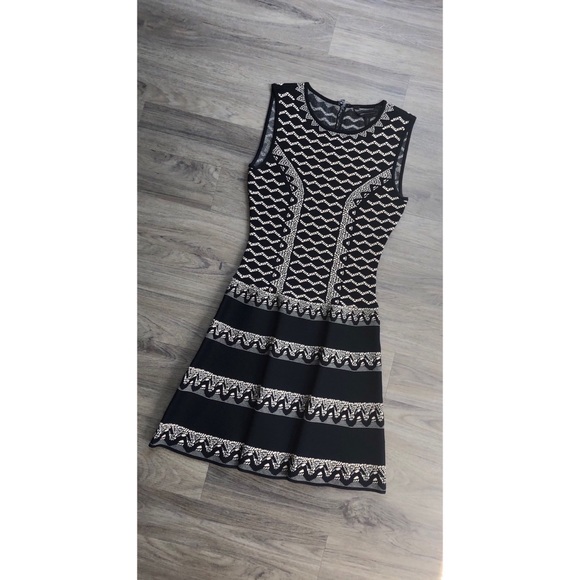 BCBGMAXAZRIA Dress - Picture 4 of 8